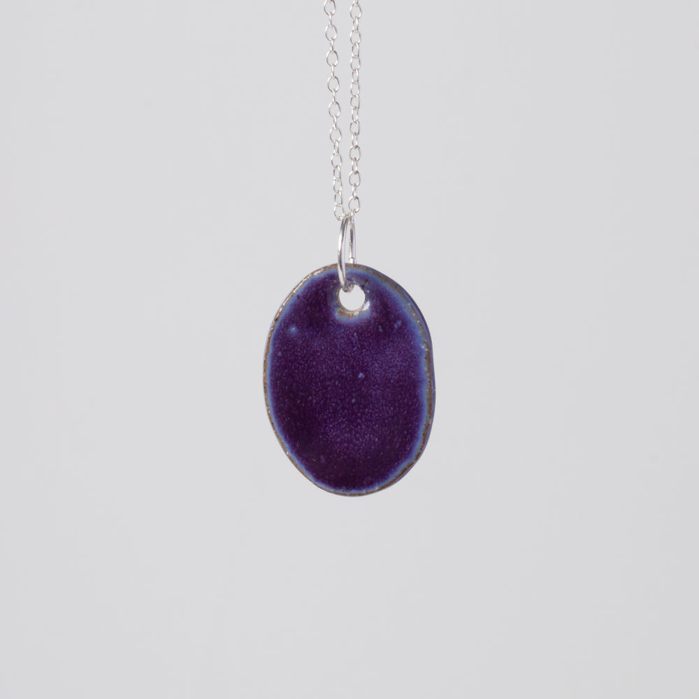 "Holly" | Oval Necklace